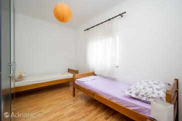 Apartmanok és szobák a tenger mellett Posedarje, Novigrad - 21123