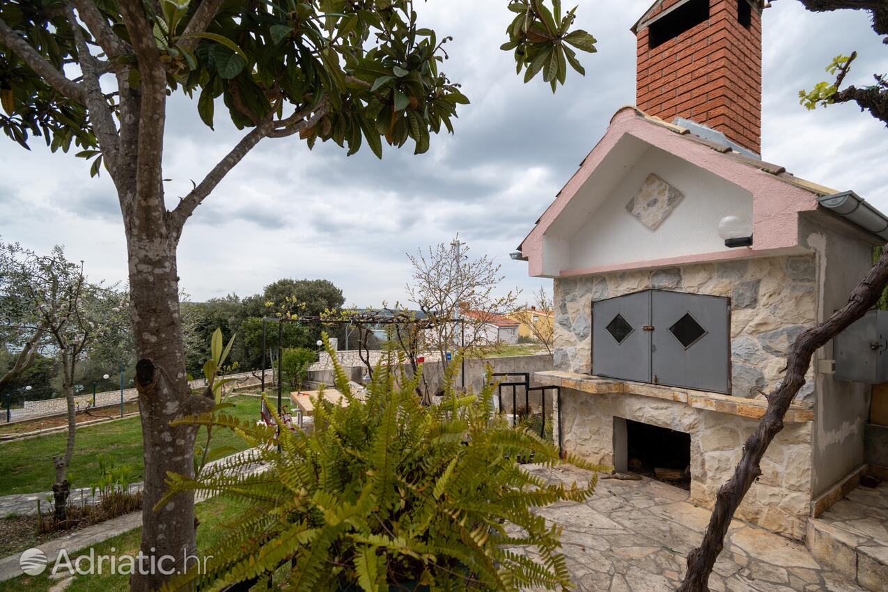 Apartments and rooms by the sea Posedarje, Novigrad - 21123