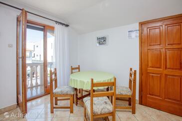 Apartamentos con parking Jezera, Murter - 21148