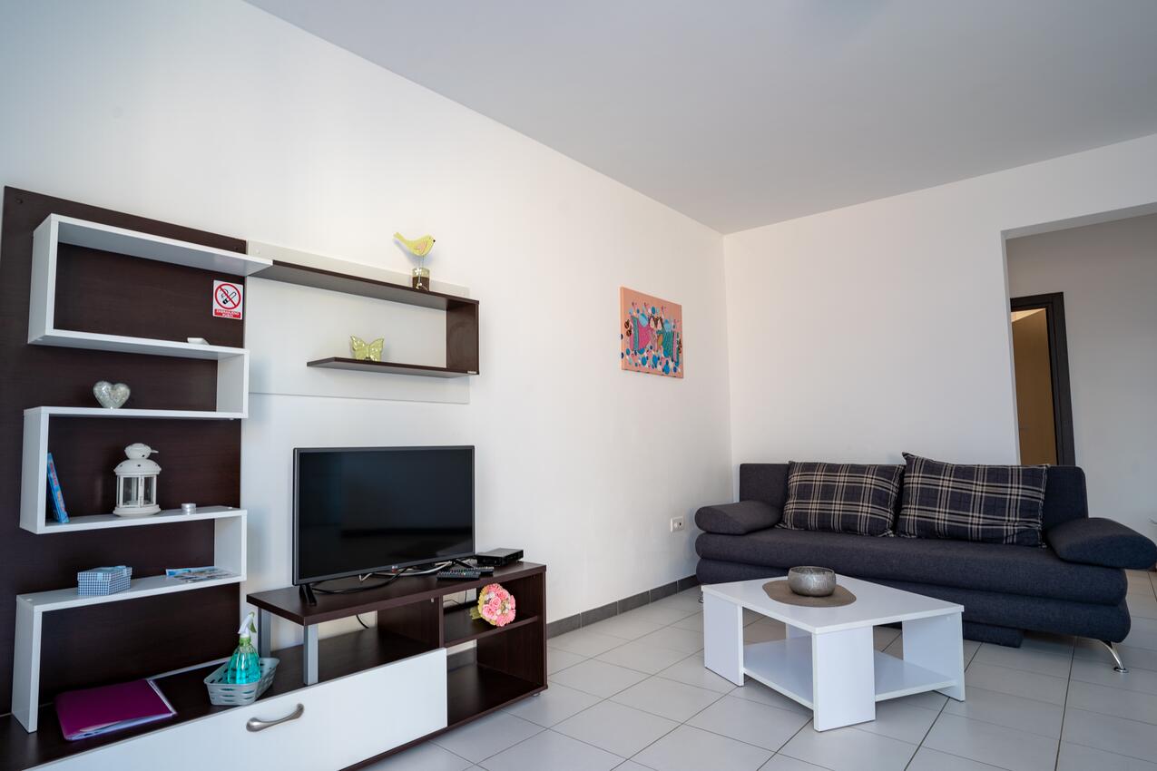 A-21179-a - Alloggi privati - Appartamenti con piscina Milna, Brazza - Brač