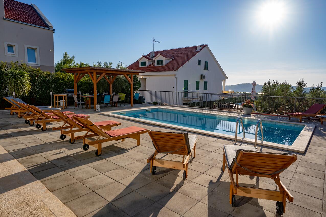 Giardino - Appartamenti con piscina Milna, Brazza - Brač