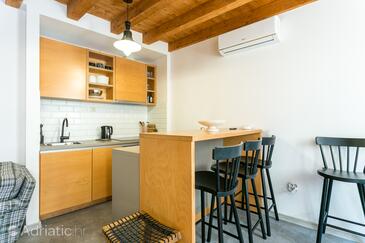 Lejligheder ved havet Kastel Stari, Kastela - 21199