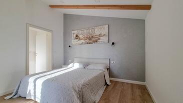 Apartmanok parkolóhellyel Novigrad - 21204