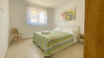 Apartmanok parkolóhellyel Novigrad - 21206