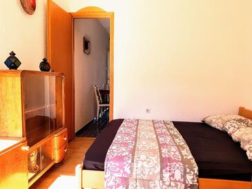 Apartmanok parkolóhellyel Pag - 21220