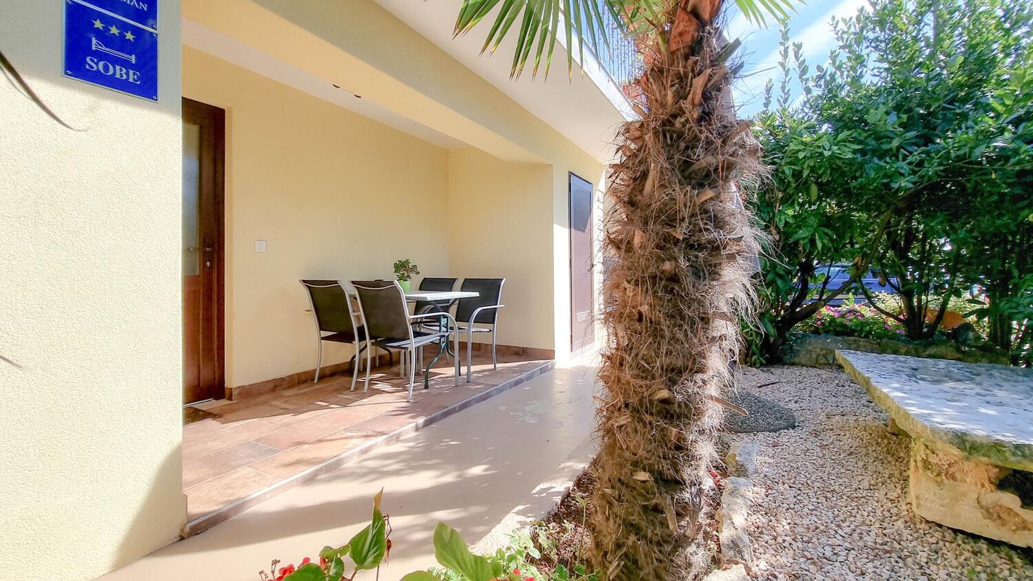 Appartamenti e camere accanto al mare Novigrad - 21230