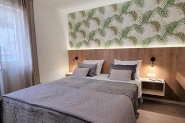 Ferienwohnungen mit Pool für Familien Silo, Krk - 21242