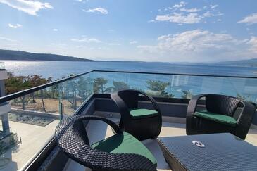 Apartmaji z bazenom za družine z otroci Šilo, Krk - 21242