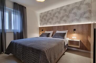 Apartmaji z bazenom za družine z otroci Šilo, Krk - 21242