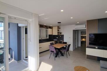 Appartementen met zwembad geschikt voor gezinnen met kinderen Silo, Krk - 21242