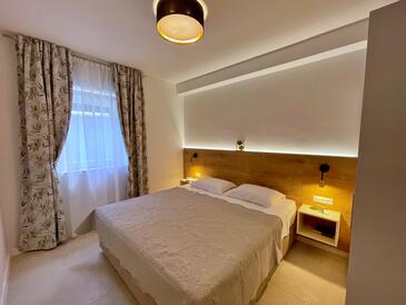 Apartmaji z bazenom za družine z otroci Šilo, Krk - 21242