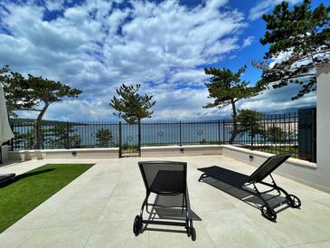 Two bedroom apartment Šilo, Krk (A-21242-i(