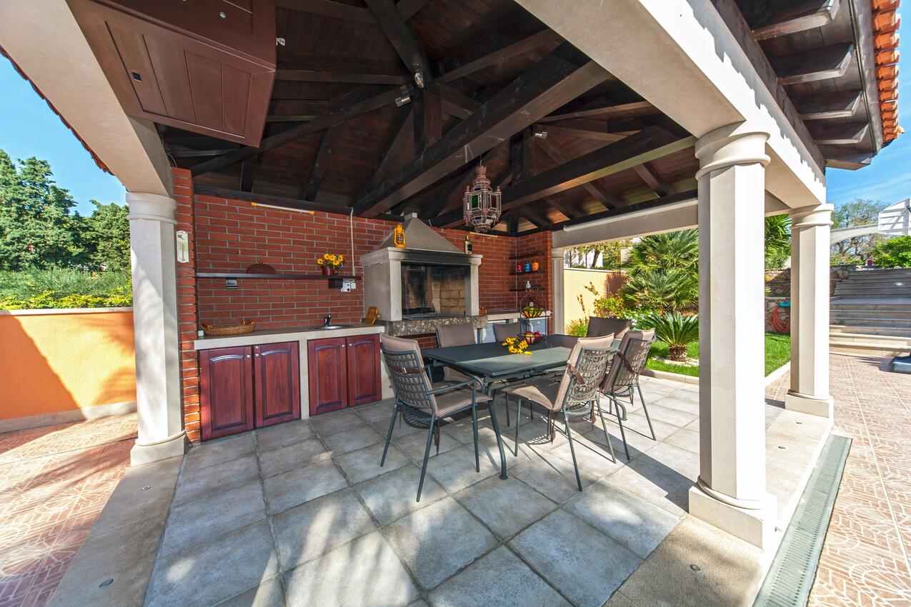 Haus mit Pool für Familien Sumartin, Brac - 21247