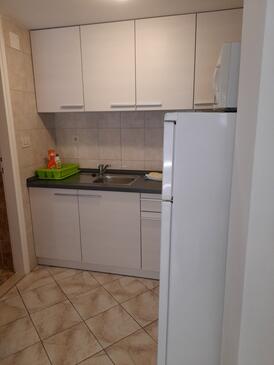 Ferienwohnungen mit Parkplatz Zivogosce - Blato, Makarska - 21271