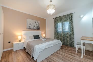 Ház családok részére medencével Privlaka, Zadar - 21280