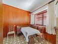 Lumbarda, Столовая 2 в размещении типа apartment, WiFi.