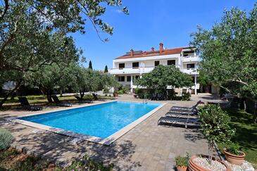 Family-friendly Apartments With Swimming Pool Novalja (Pag) - 213 - Novalja