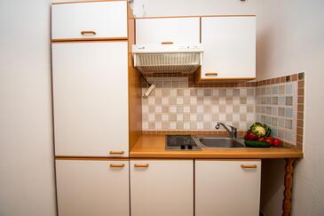 Apartmanok parkolóhellyel Porec - 21300