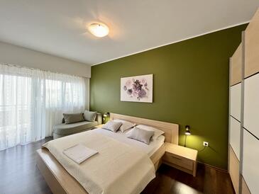 Apartmány s parkovištěm Vodice - 21305