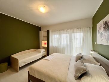 Apartmány s parkovištěm Vodice - 21305