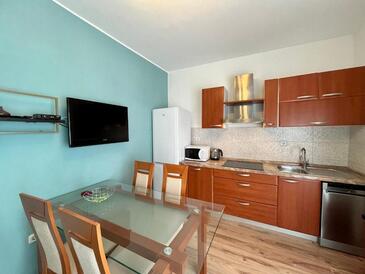 Apartmány s parkovištěm Vodice - 21305