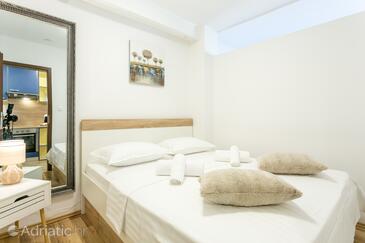 Ferienwohnungen mit Parkplatz Solin, Split - 21310