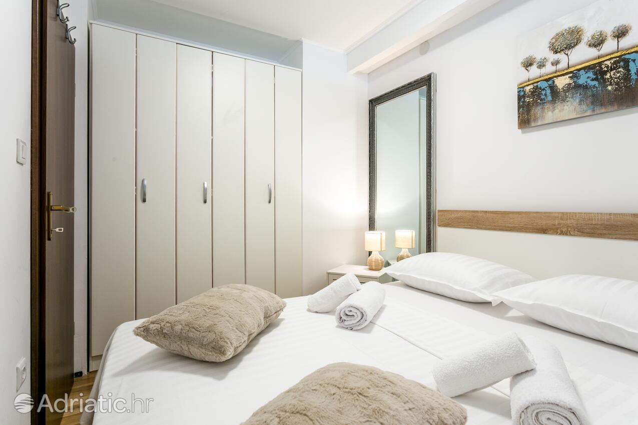 A-21310-a - Privatunterkunft - Ferienwohnungen mit Parkplatz Solin, Split