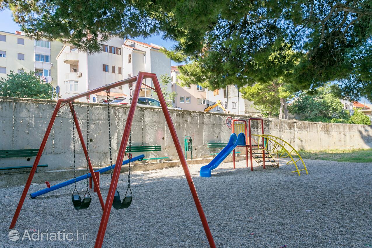 Hof - Ferienwohnungen mit Parkplatz Solin, Split