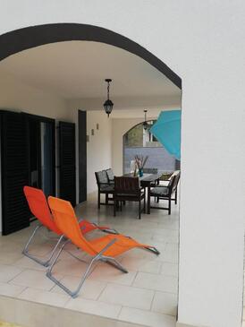 Appartamenti con parcheggio Pavicini, Marzana - Marčana - 21315