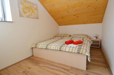 Appartamenti con parcheggio Pavicini, Marzana - Marčana - 21315