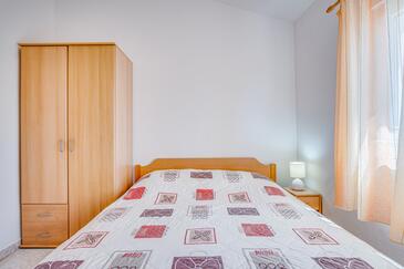 Апартаменты с парковкой Било - Bilo, Примоштен - Primošten - 21366