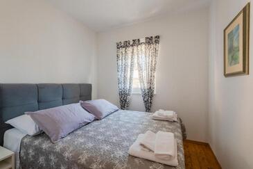 Apartmanok családok részére medencével Marusici, Omis - 21377