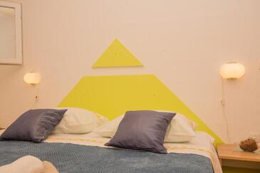 Casa con piscina per famiglia Vadaglio - Vadalj, Capocesto - Primošten - 21379