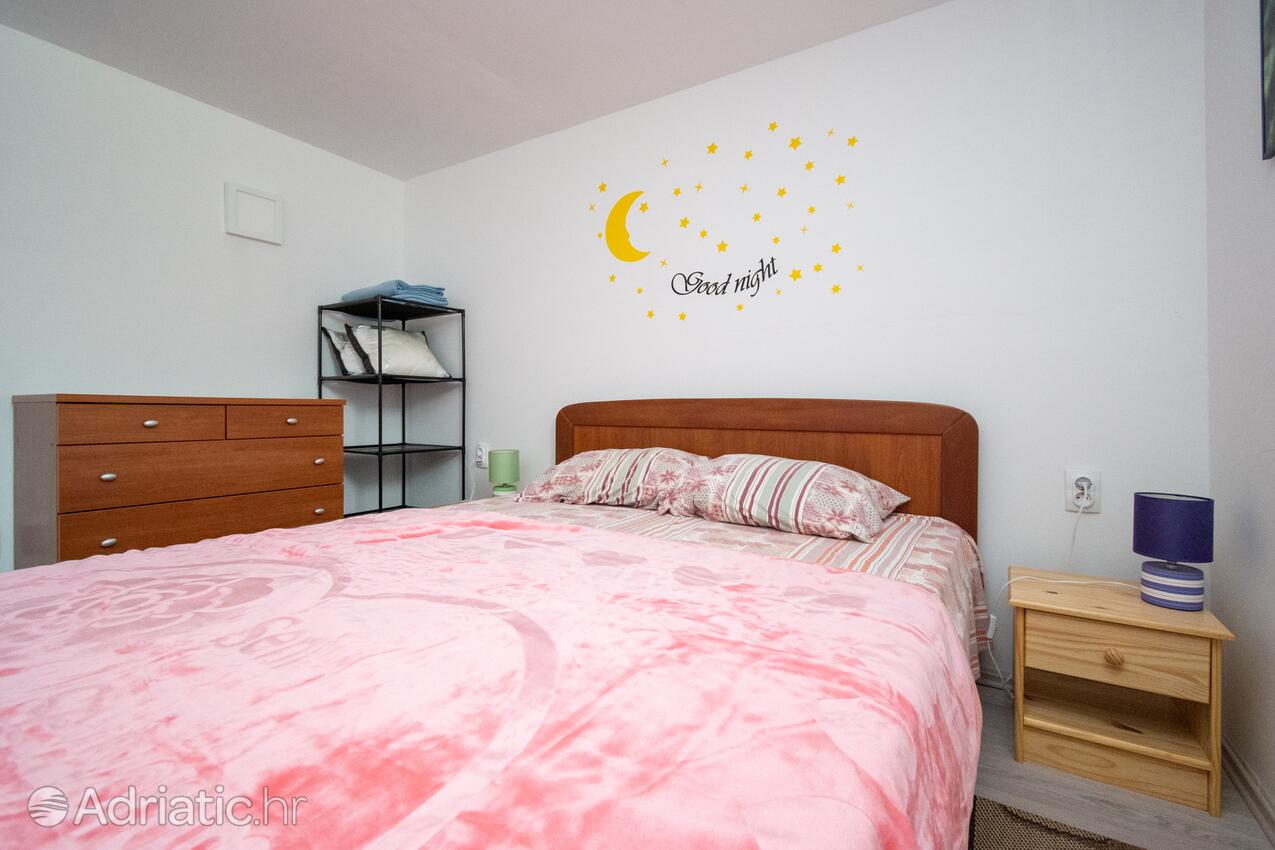 A-21399-a - Alloggi privati - Appartamenti accanto al mare Vinjerac, Zara - Zadar