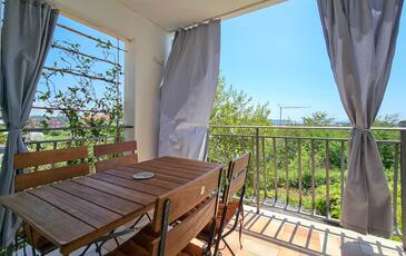 Apartmanok parkolóhellyel Novigrad - 21419