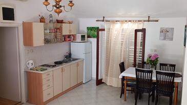 Leiligheter med parkering Sutivan, Brac - 21426