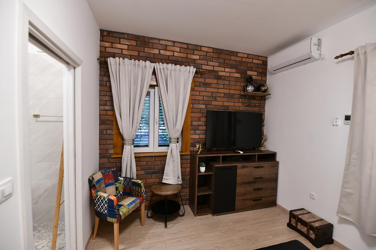 K-21448 - Alloggi privati - Casa con piscina per famiglia Signo - Sinj, Morlacca - Zagora