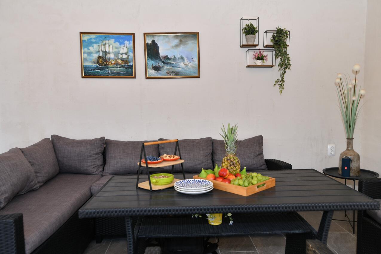 K-21448 - Alloggi privati - Casa con piscina per famiglia Signo - Sinj, Morlacca - Zagora