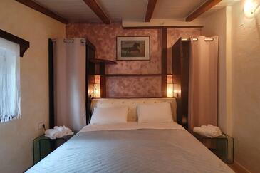 Apartments with swimming pool Juradi, Central Istria - Središnja Istra - 21453