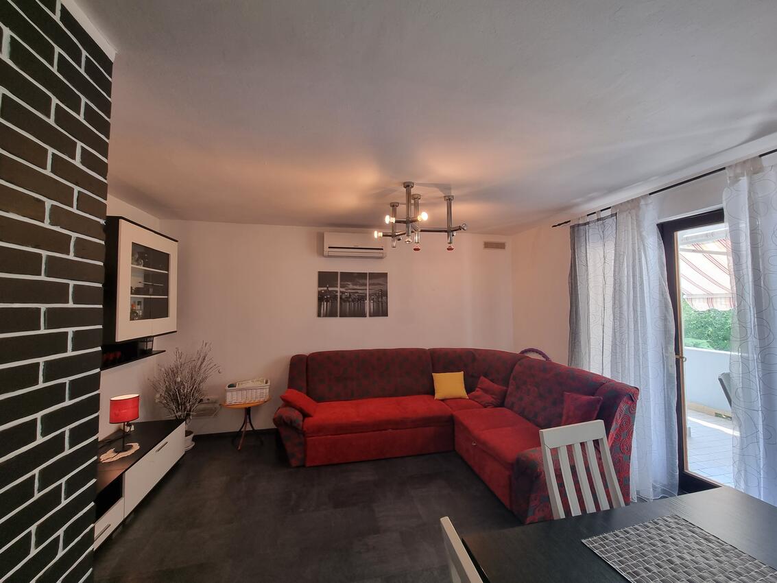 A-21457-a - Alloggi privati - Appartamenti con parcheggio Palit, Arbe - Rab
