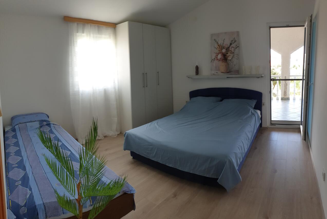 Appartamenti con parcheggio Puntadura - Vir - 21465