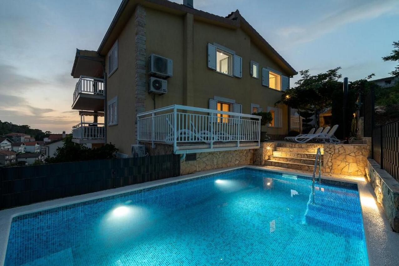 Leiligheter med basseng Trogir - 21466