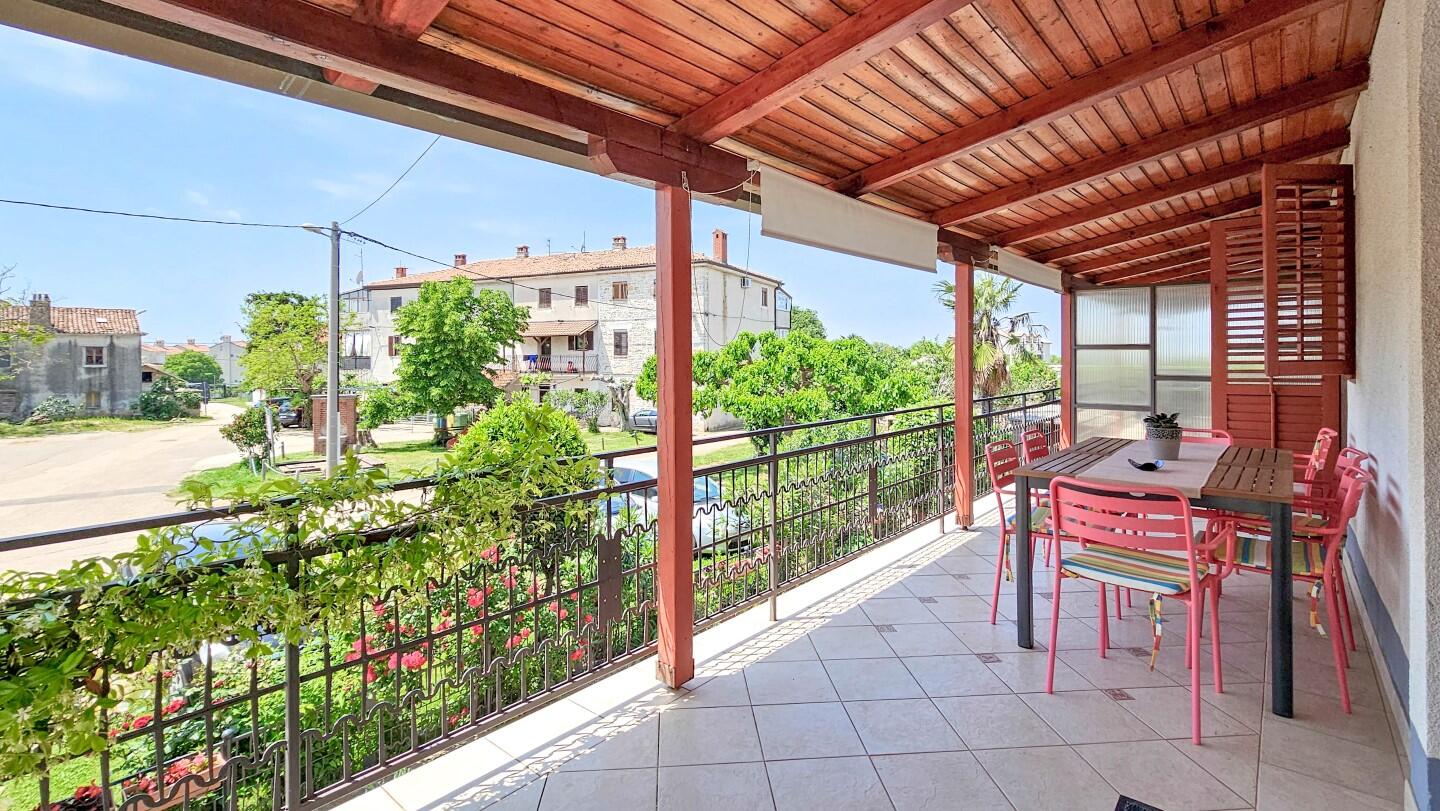 Appartamenti con parcheggio Mareda, Novigrad - 21473