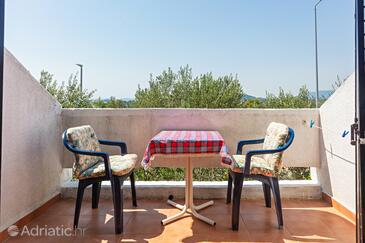 Apartments and rooms with parking space Pirovac, Šibenik - 21487