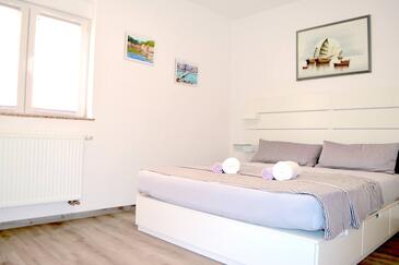 Apartmanok parkolóhellyel Preko, Ugljan - 21491