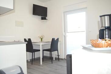 Apartamenty z parkingiem Preko, Ugljan - 21491