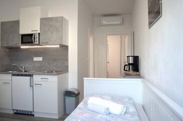 Apartmány s parkovištěm Preko, Ugljan - 21491