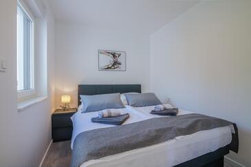 Ferienwohnungen mit Parkplatz Njivice, Krk - 21493