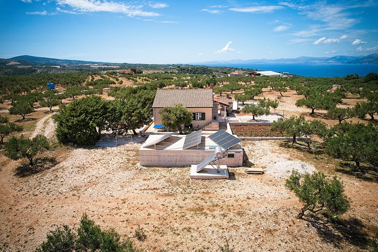 Casa con piscina per famiglia Pucisca, Brazza - Brač - 21499