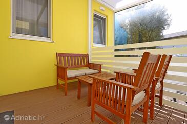 Apartments with parking space Senj - 21500